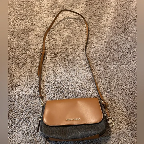 Michael Kors Bedford Legacy Leather Flap Crossbody - Picture 2 of 7